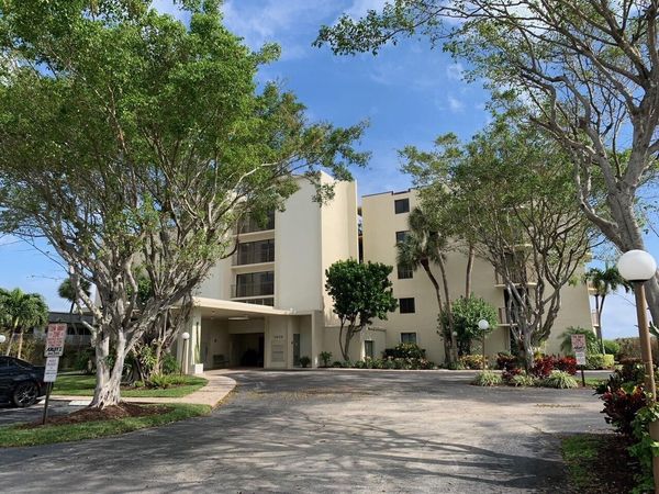 1202 S Lake Drive, Unit 502, Lantana, FL 33462