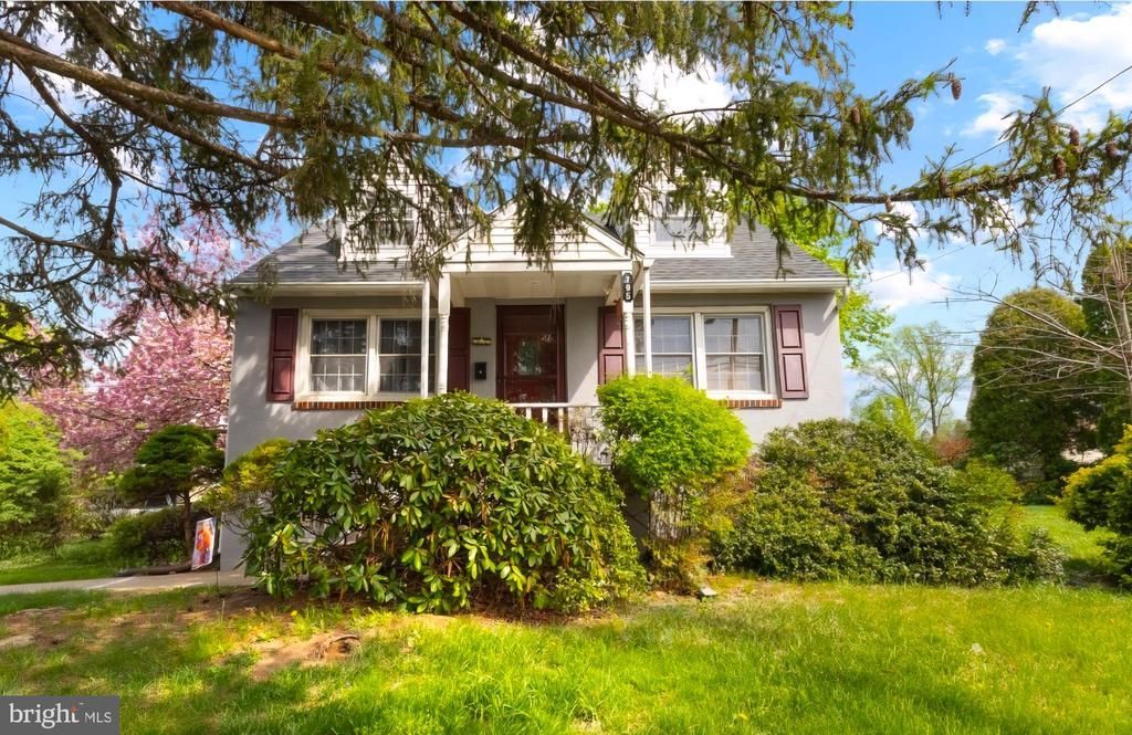 795 N HILLS AVENUE, GLENSIDE, PA 19038