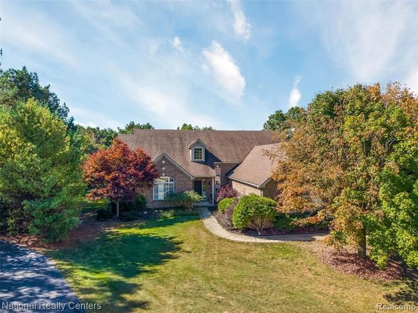 678 Joshua Drive, Highland Twp, MI 48356