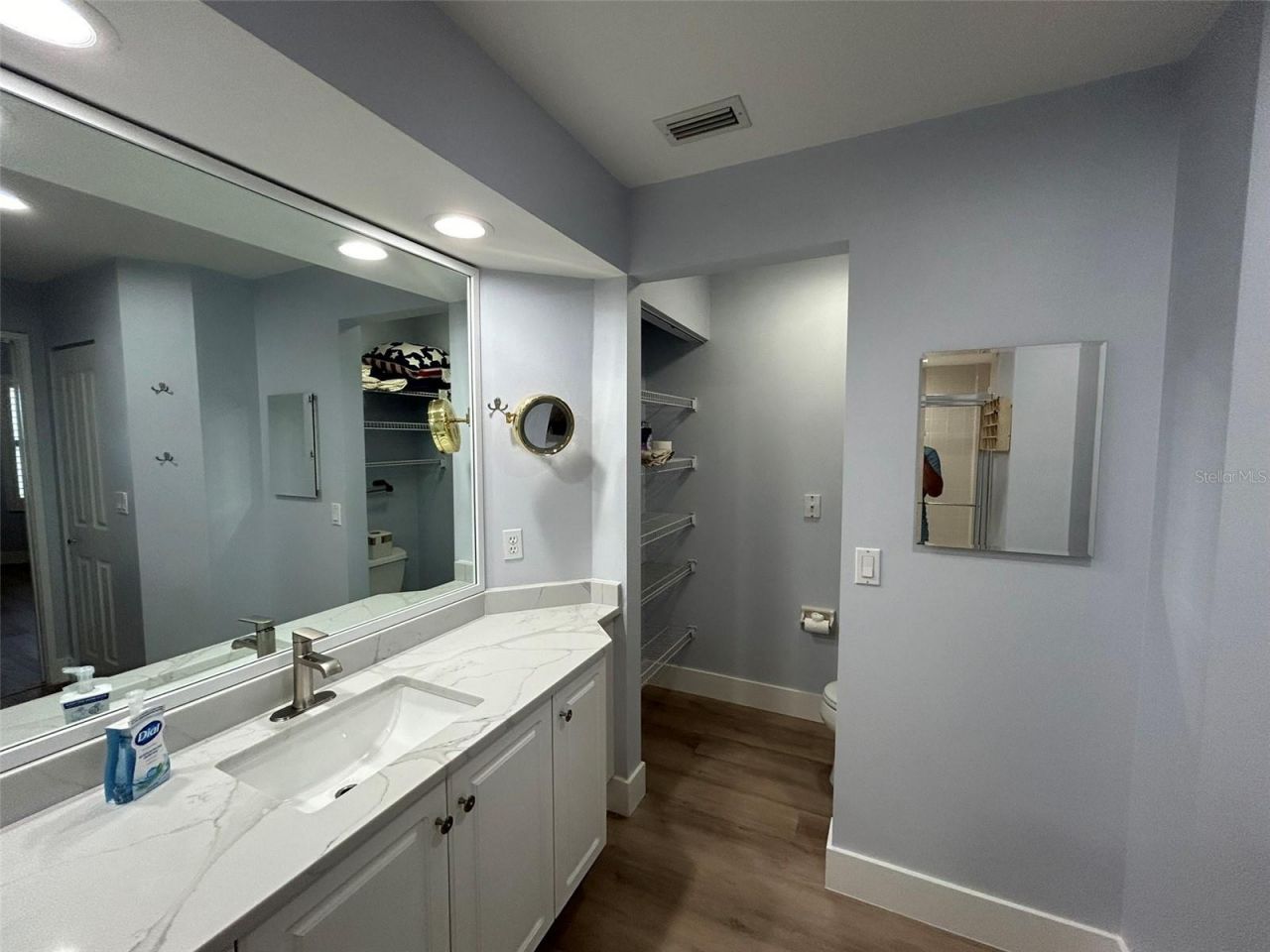 3702 54th Drive W, Unit 204, Bradenton, FL 34210 Photo