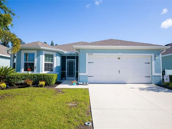 25292 E LENOX CIRCLE , PUNTA GORDA, FL 33950