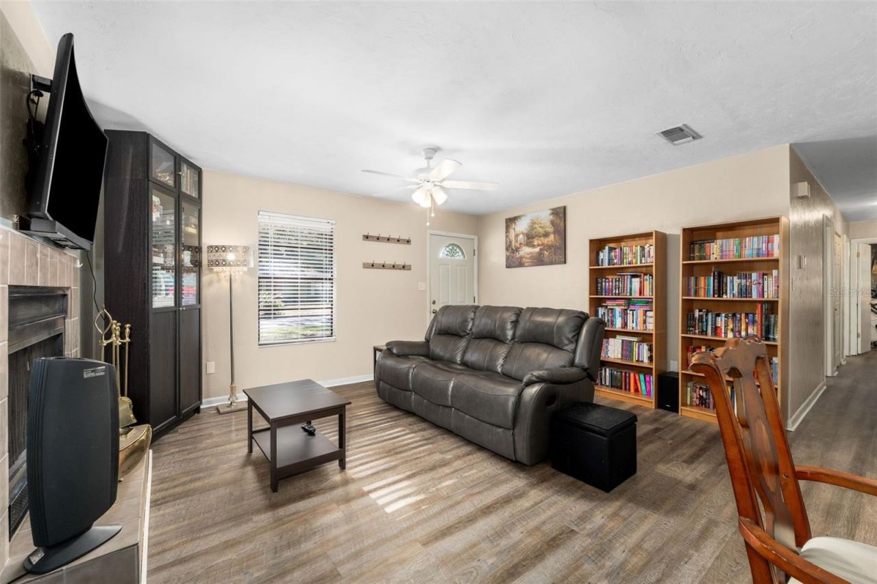 6502 NW 27th Terrace , Gainesville, FL 32653 Photo