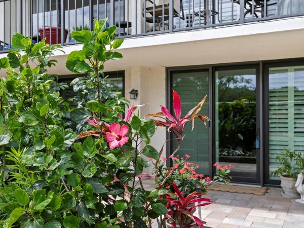 100 OAKMONT LANE , Unit 105, BELLEAIR, FL 33756