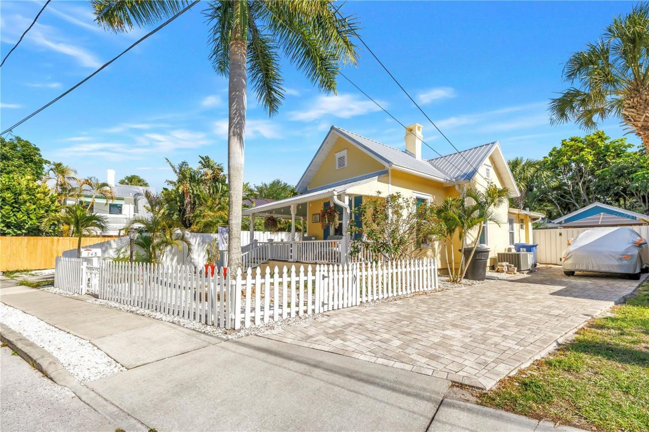 748 11th Avenue N, Saint Petersburg, FL 33701 Photo