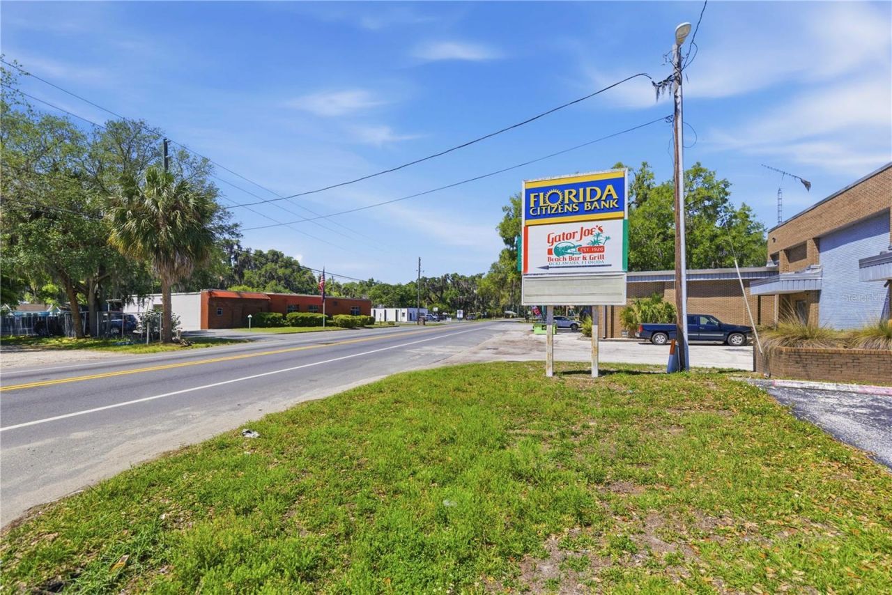12300 SE 135th Avenue , Ocklawaha, FL 32179 Photo