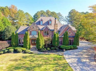 5669 Legends Club Circle , Braselton, GA 30517