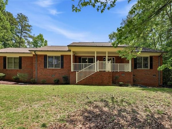 379 Clyde Court, Mcdonough, GA 30252