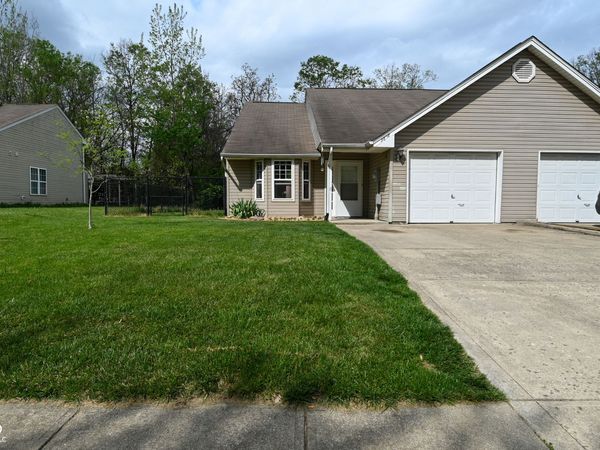 3858 Fetlock Drive , Indianapolis, IN 46227