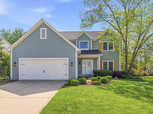 12862 Clifford Circle, Carmel, IN 46032