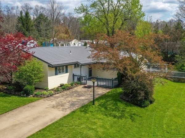 2772 Fairfax Street , Streetsboro, OH 44241