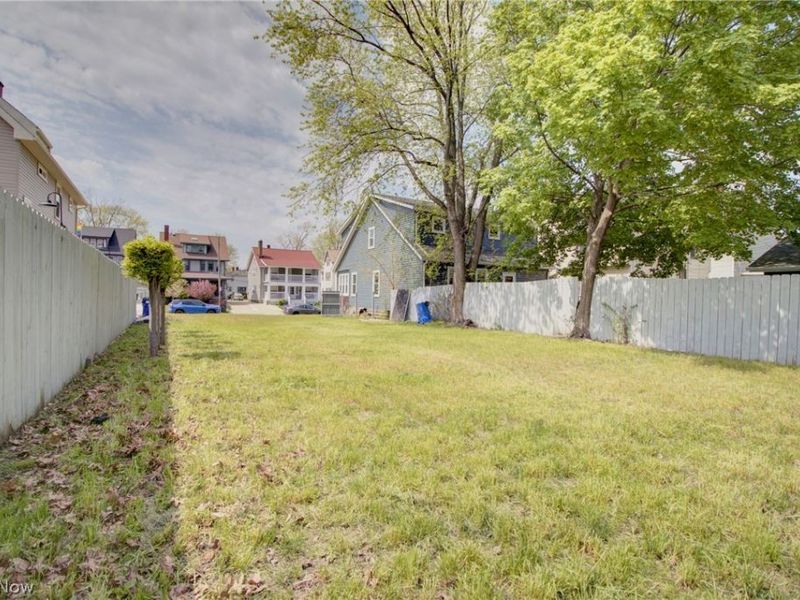 1283 W 106th Street, Cleveland, OH 44102 Photo 10