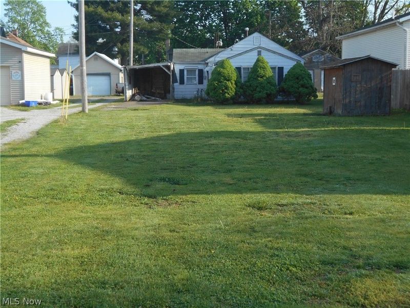 914 Pine Street, Coshocton, OH 43812 Photo 1
