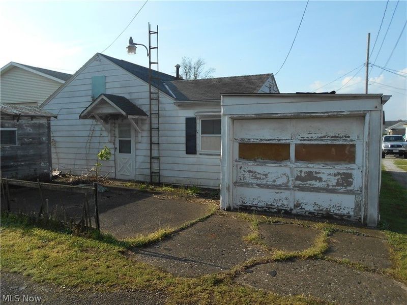 914 Pine Street, Coshocton, OH 43812 Photo 3