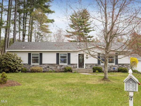 17 Queen Diana Lane, Queensbury, NY 12804