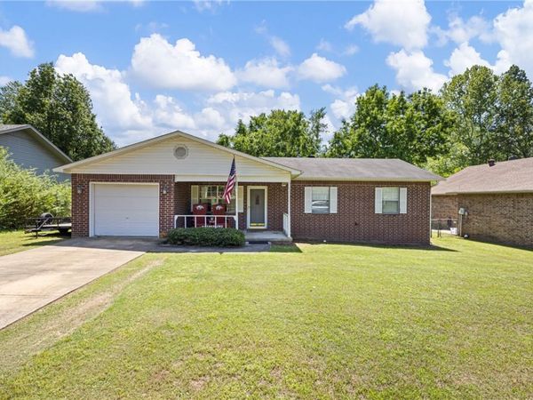 80 Kaeli Cove , Dover, AR 72837
