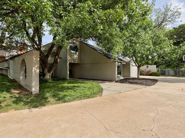 3 Rustic Hills Street, Norman, OK 73072