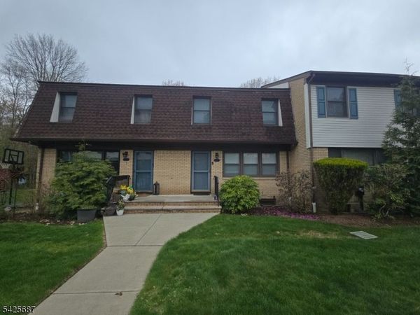 122 Stedwick Dr, Mount Olive, NJ 07828