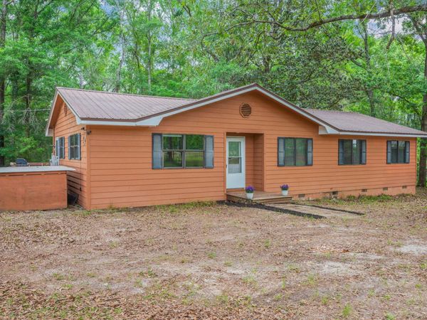 1879 State Hwy 2, Westville, FL 32464