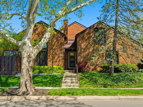 2080 Mackenzie Drive , Unit 12, Upper Arlington, OH 43220