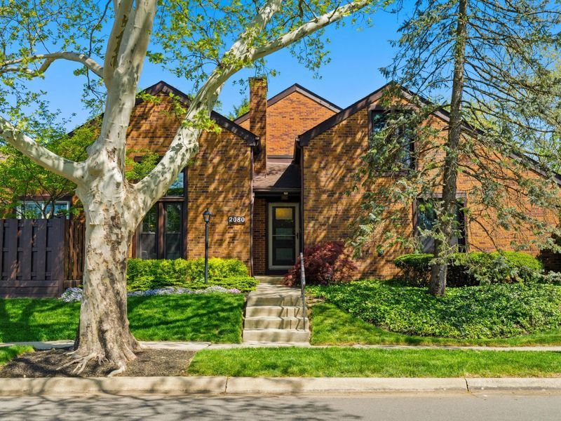 2080 Mackenzie Drive, Unit 12, Upper Arlington, OH 43220 Photo 1