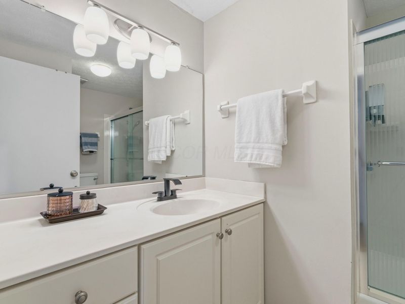 2080 Mackenzie Drive, Unit 12, Upper Arlington, OH 43220 Photo 28