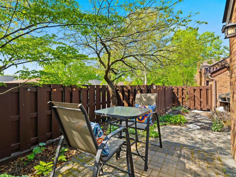 2080 Mackenzie Drive, Unit 12, Upper Arlington, OH 43220 Photo 39