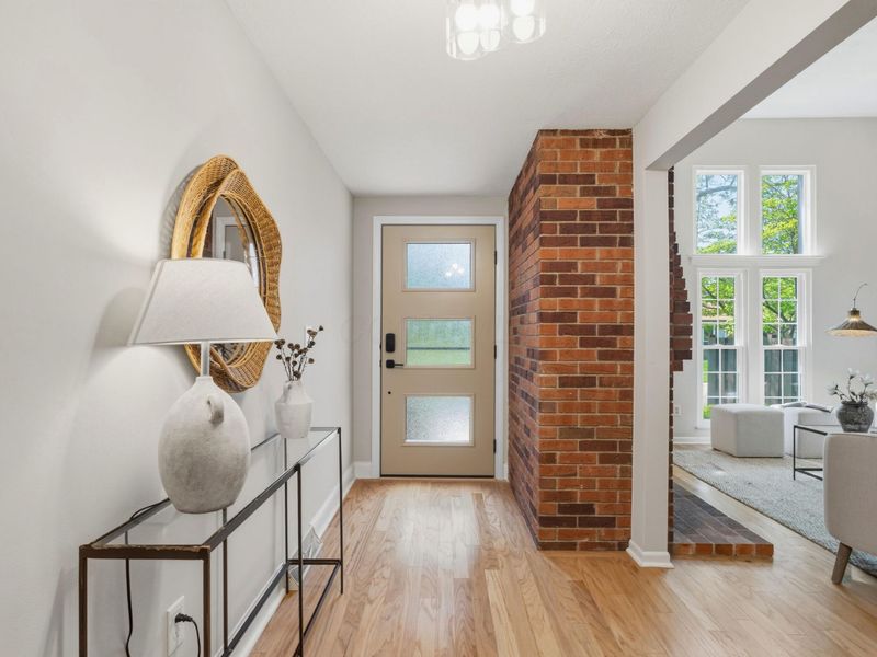 2080 Mackenzie Drive, Unit 12, Upper Arlington, OH 43220 Photo 6