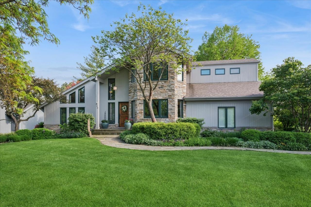 Burr Ridge, IL 60527