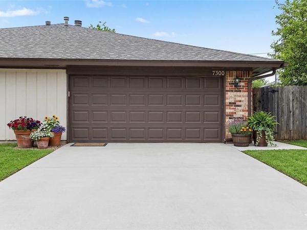 7300 Kings Manor Court, Oklahoma City, OK 73132