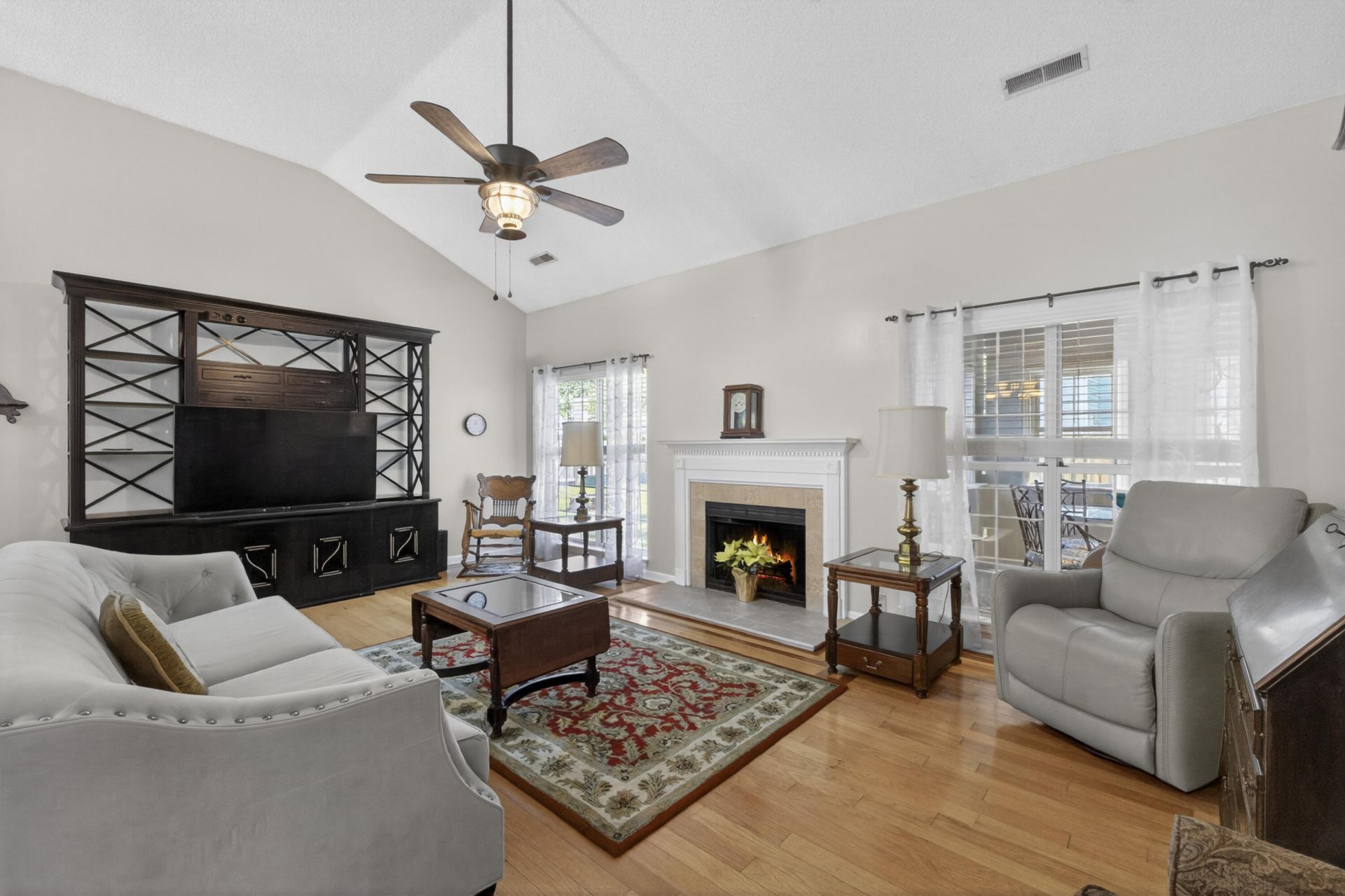 108 Chesterton Drive Photo 15