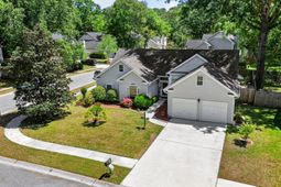 108 Chesterton Drive photo 4