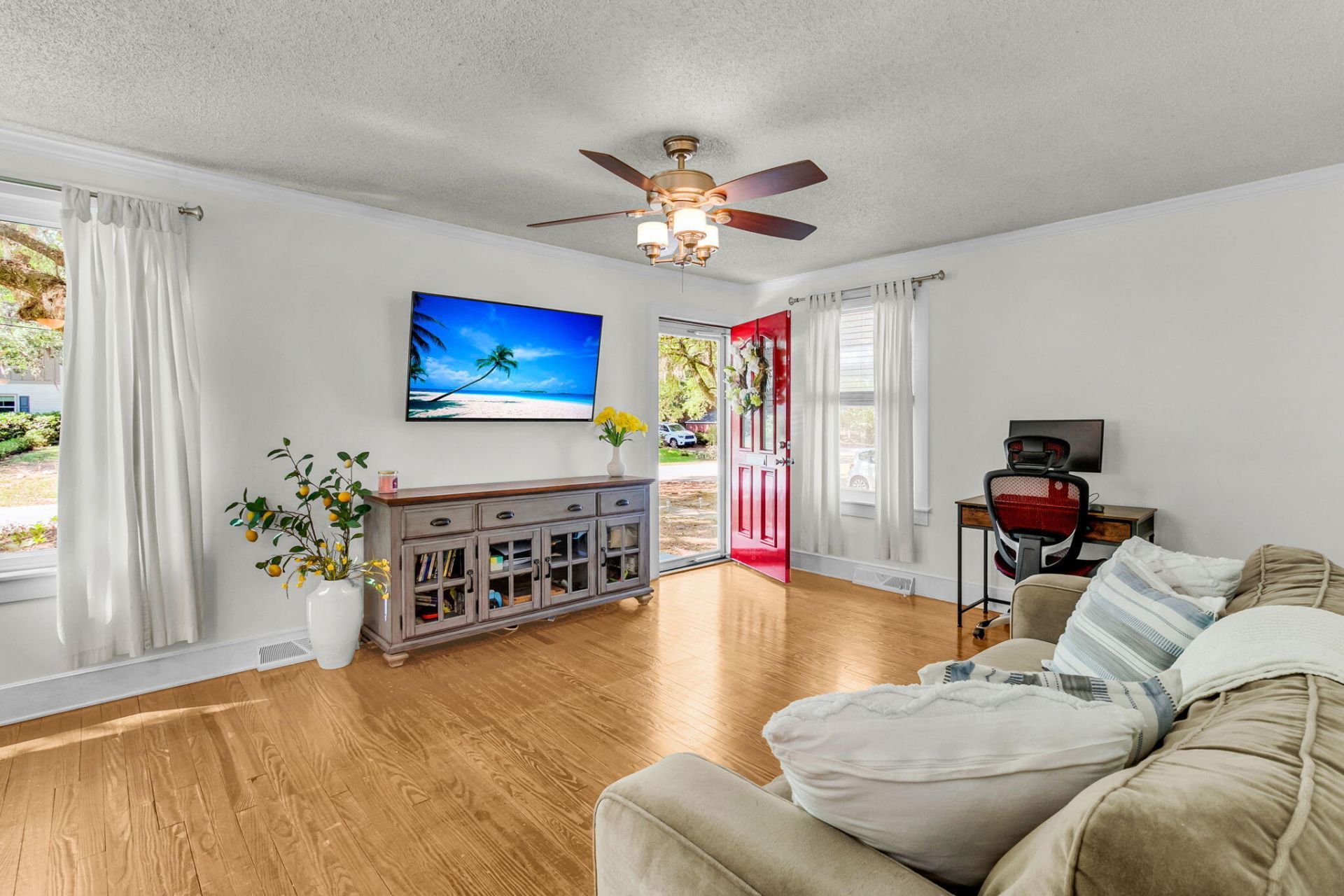 1178 Leesville Street Photo 7