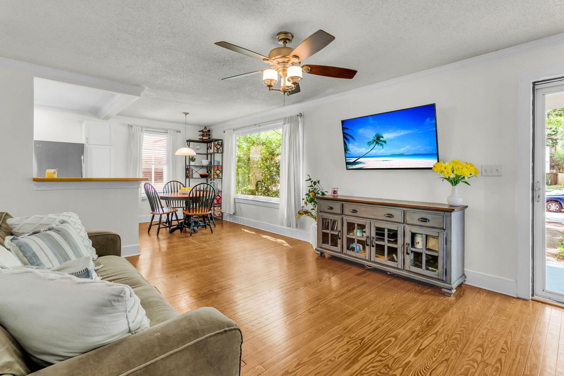 1178 Leesville Street Photo 8