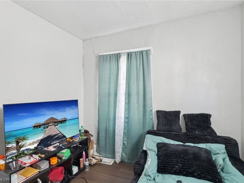 13701 Benwood Avenue , Cleveland, OH 44105 Photo 11