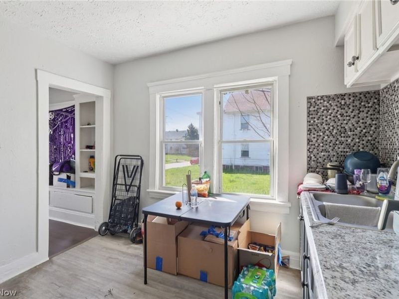 13701 Benwood Avenue , Cleveland, OH 44105 Photo 9