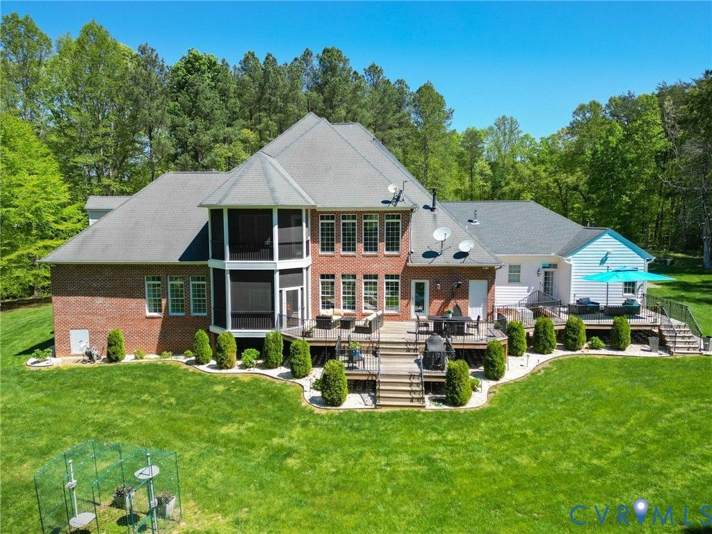 2936 Royal Virginia Court Goochland, VA 23093