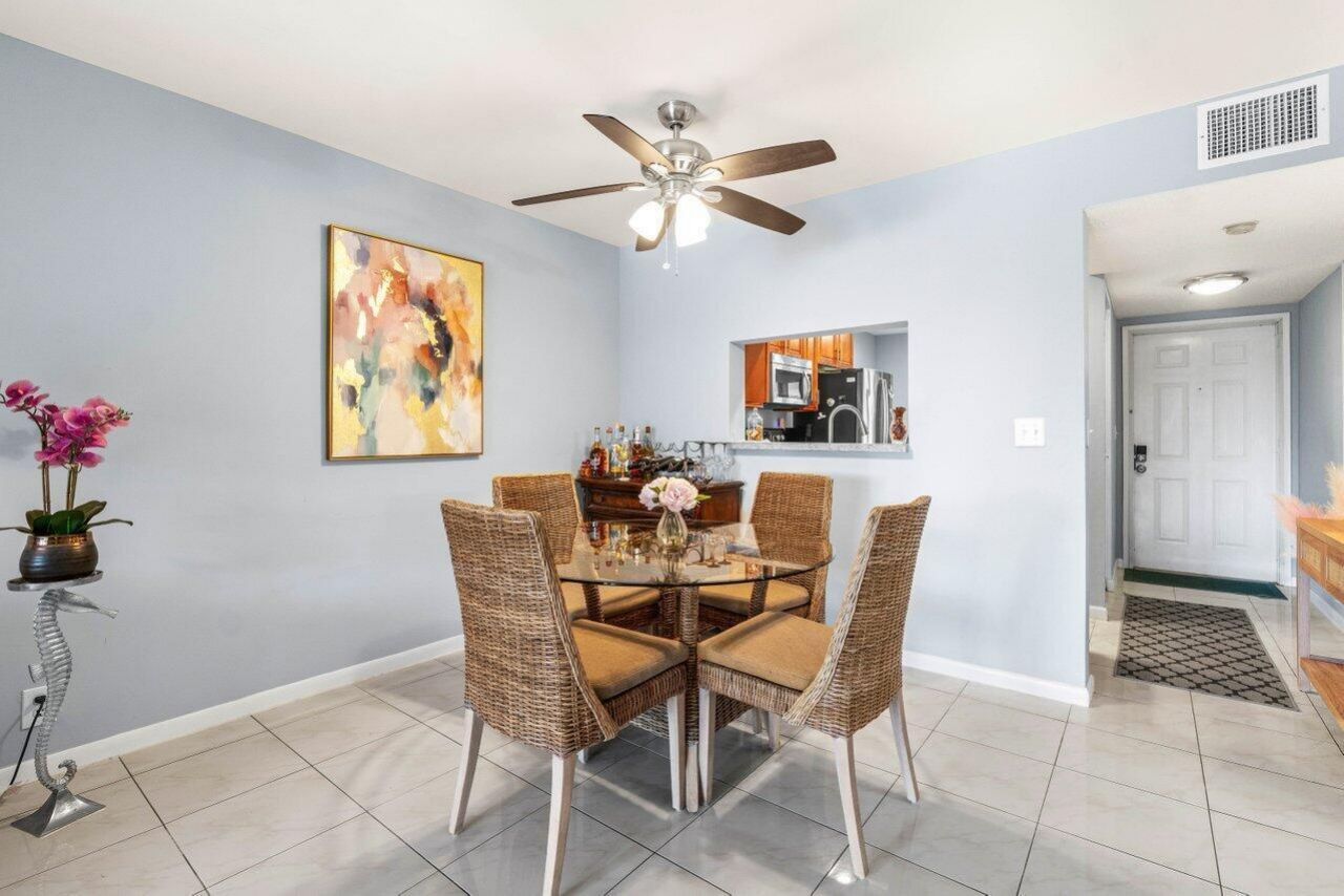5884 Morningstar Circle, Unit 205, Delray Beach, FL 33484 Photo