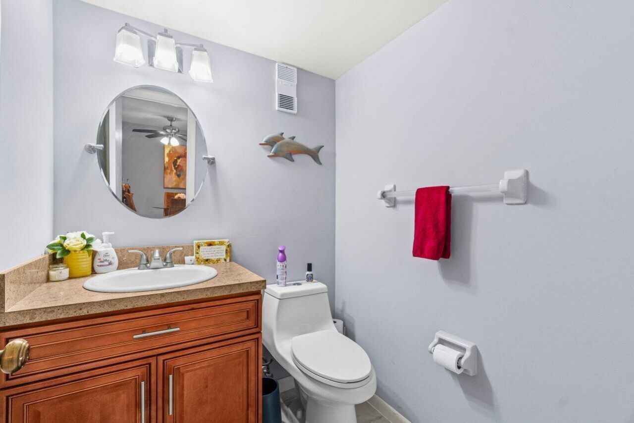 5884 Morningstar Circle, Unit 205, Delray Beach, FL 33484 Photo