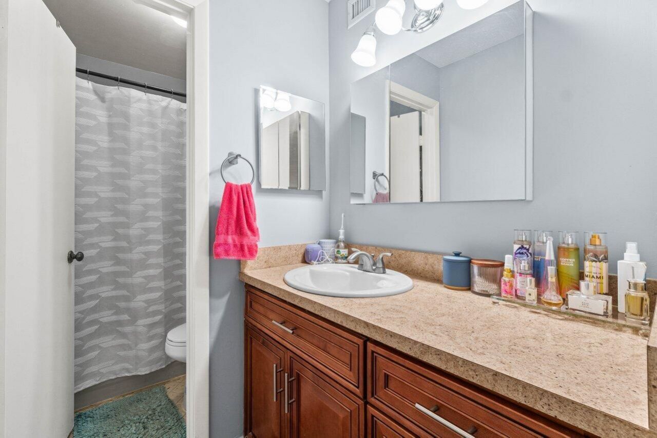 5884 Morningstar Circle, Unit 205, Delray Beach, FL 33484 Photo
