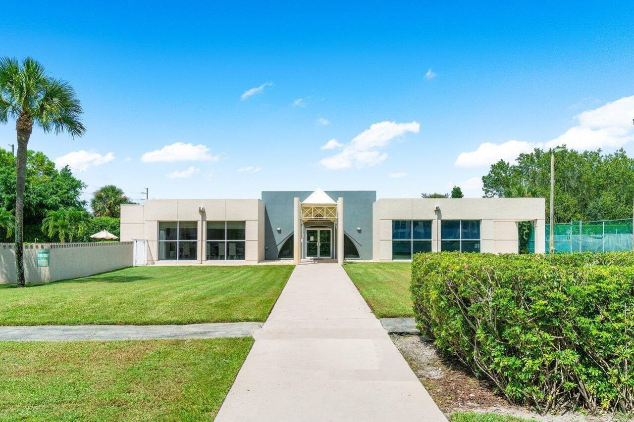 5884 Morningstar Circle, Unit 205, Delray Beach, FL 33484 Photo