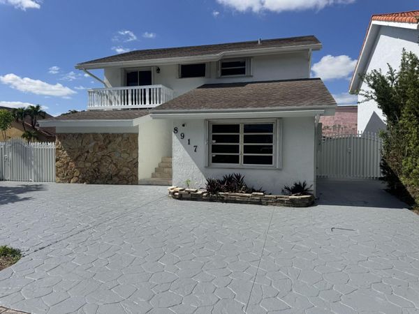 8917 SW Grand Canal Drive, Miami, FL 33174