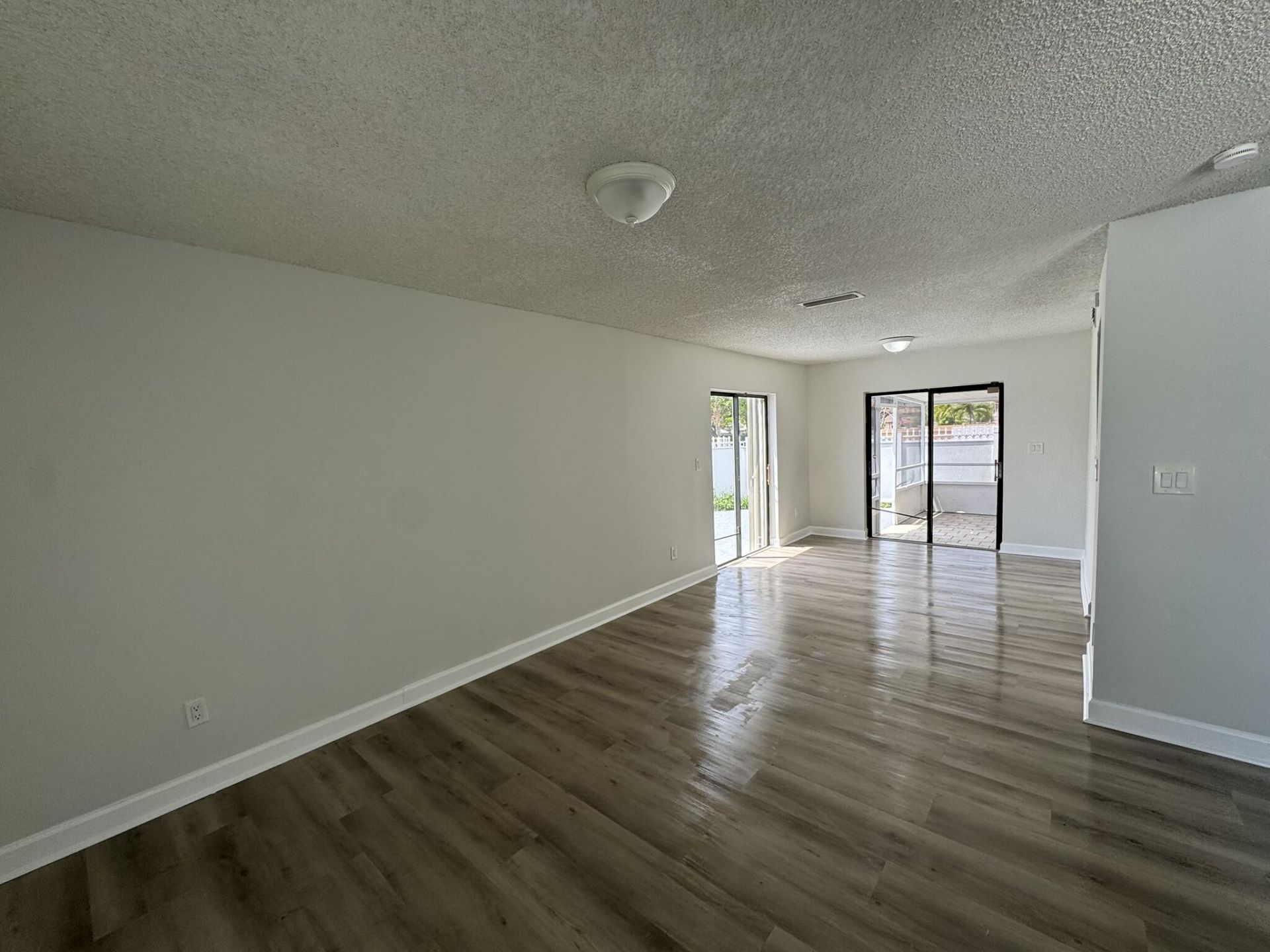 8917 SW Grand Canal Drive, Miami, FL 33174 Photo