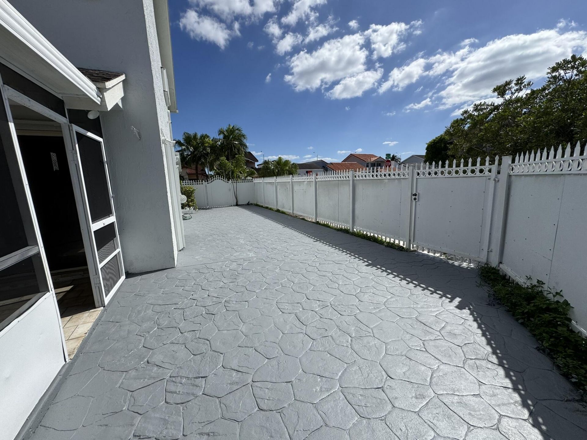 8917 SW Grand Canal Drive, Miami, FL 33174 Photo
