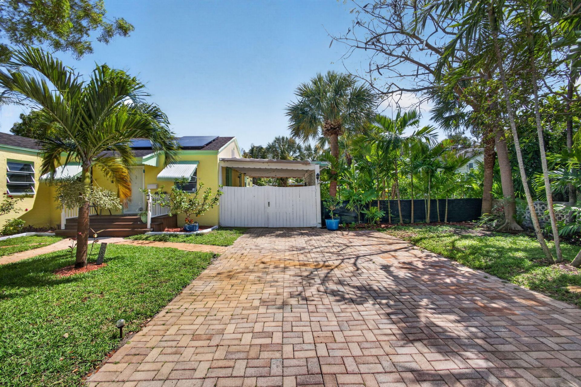 502 49th Street, West Palm Beach, FL 33407 Photo
