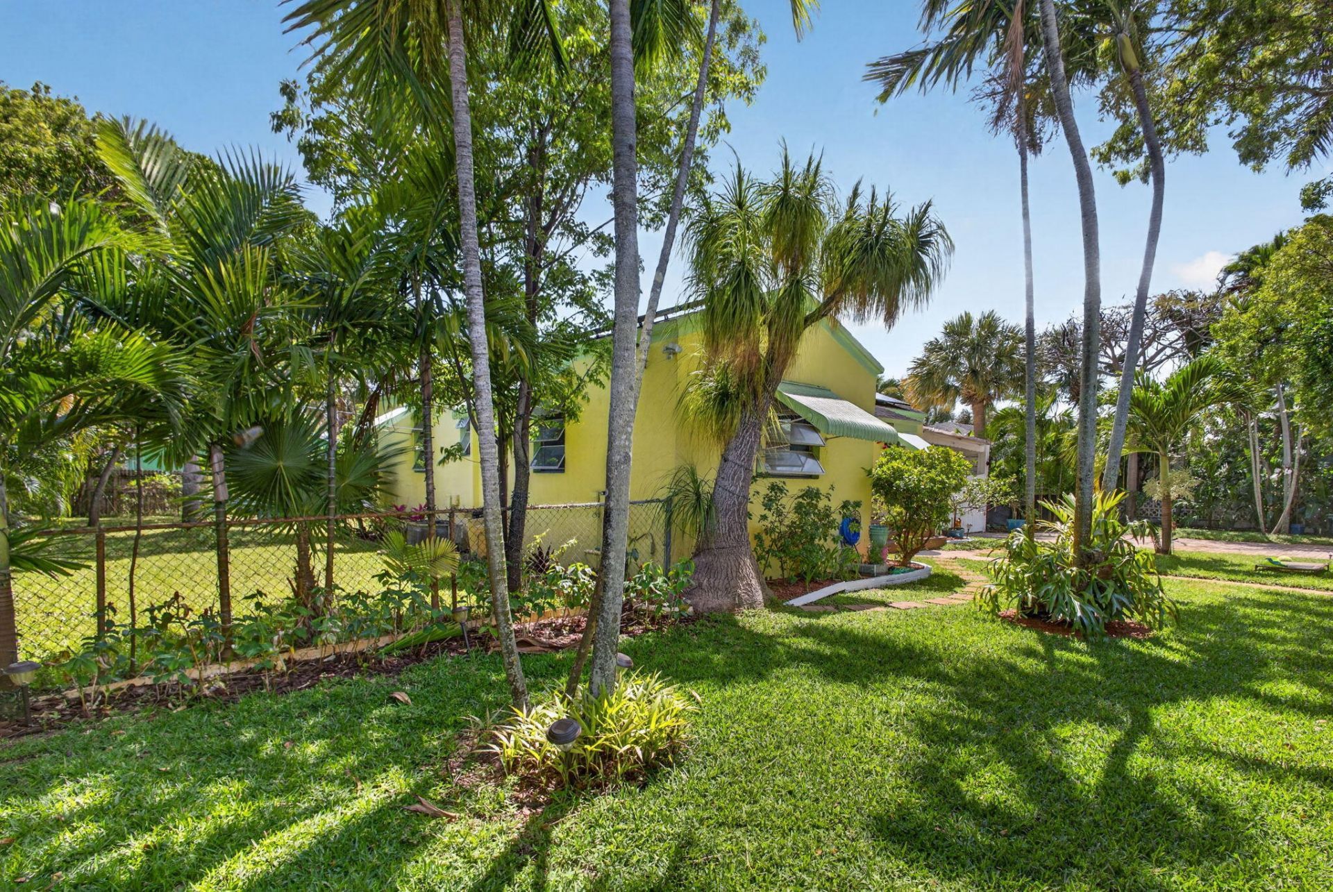502 49th Street, West Palm Beach, FL 33407 Photo