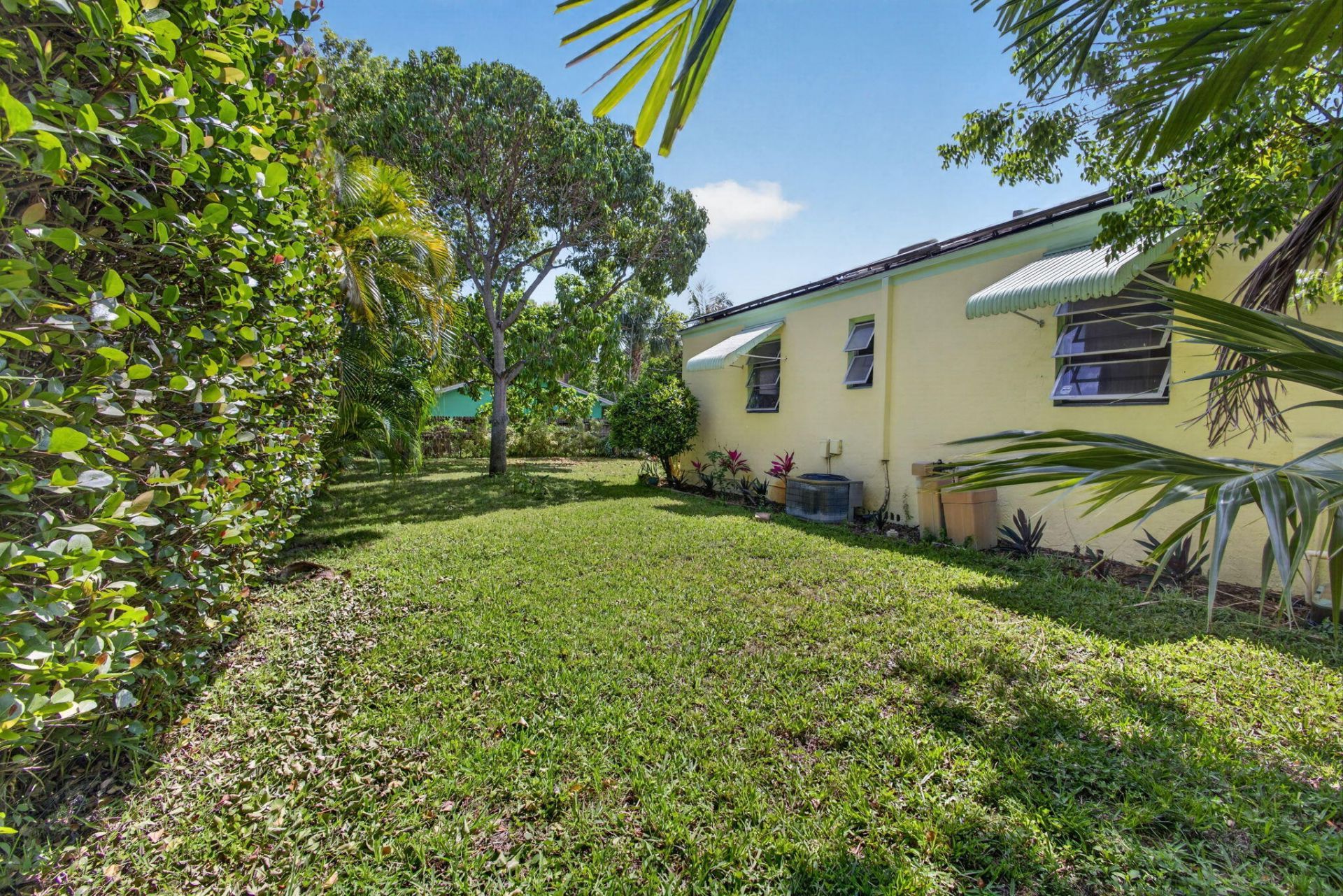 502 49th Street, West Palm Beach, FL 33407 Photo