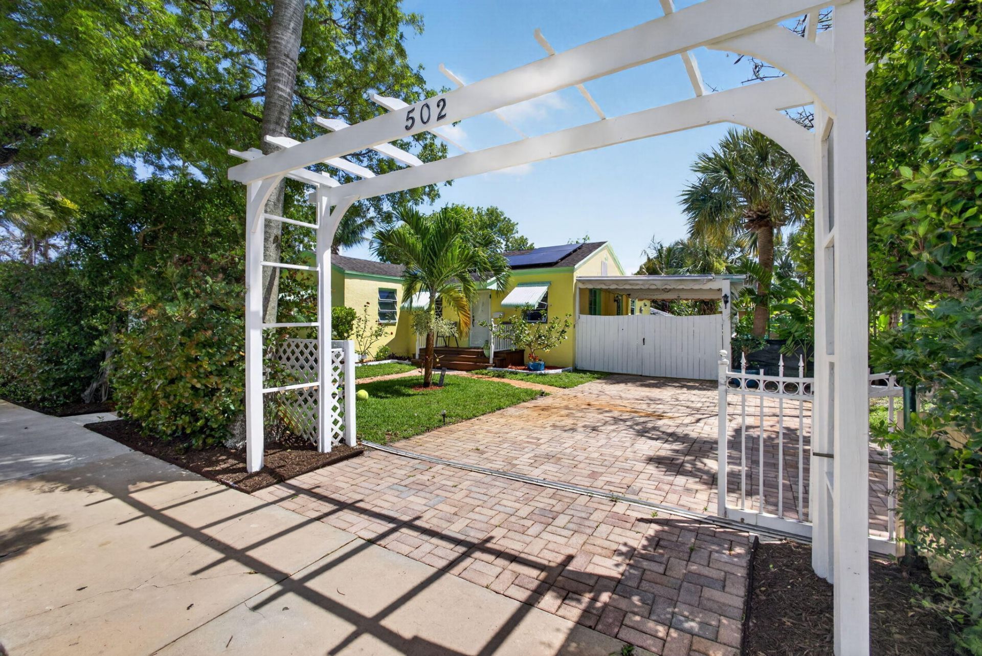 502 49th Street, West Palm Beach, FL 33407 Photo