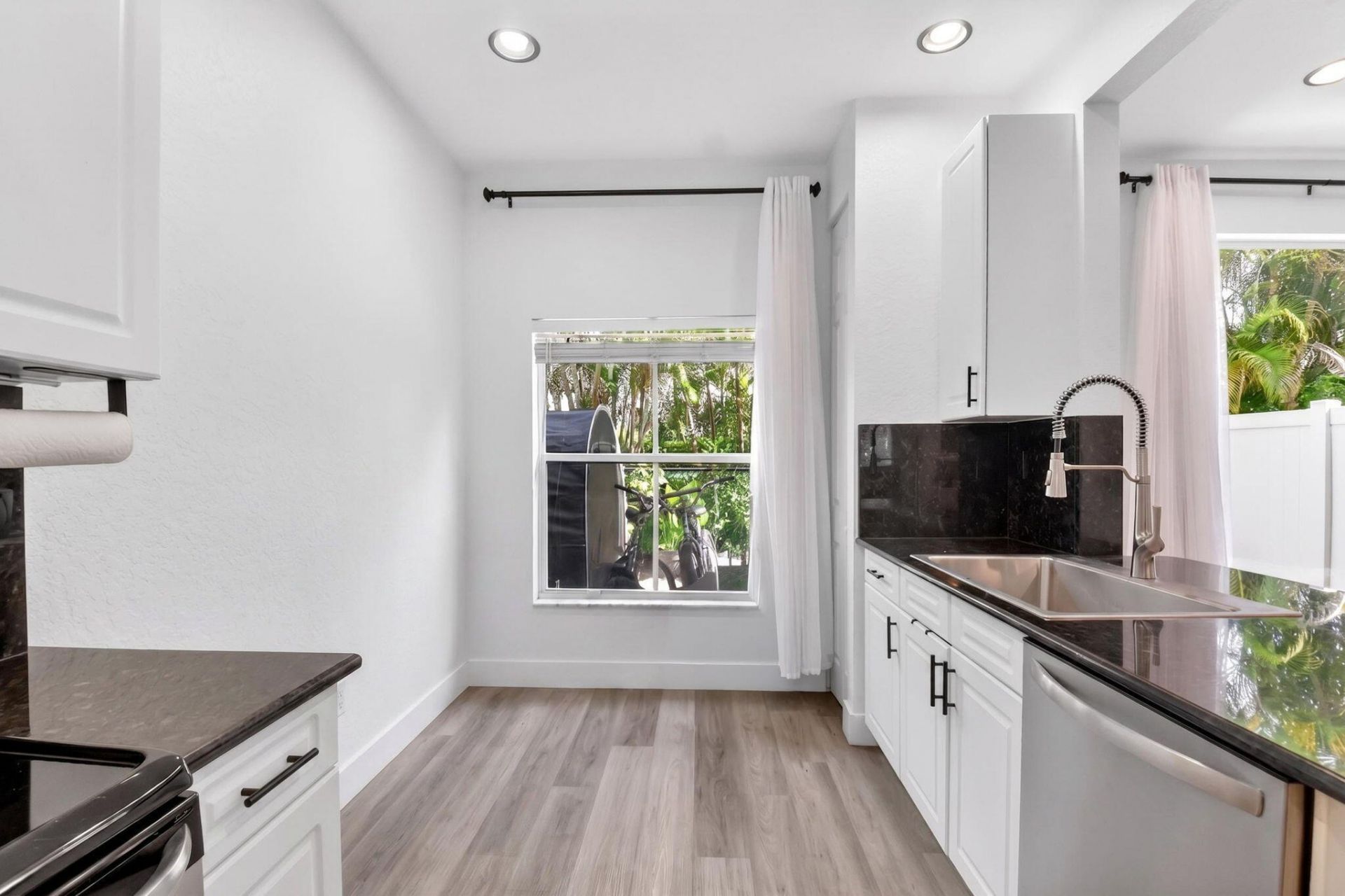 173 Lake Monterey Circle, Boynton Beach, FL 33426 Photo