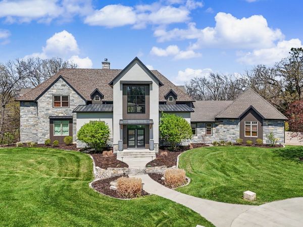 265 W Riverside Road, Ames, IA 50010