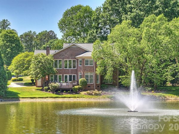 127 Summermore Drive, Charlotte, NC 28270